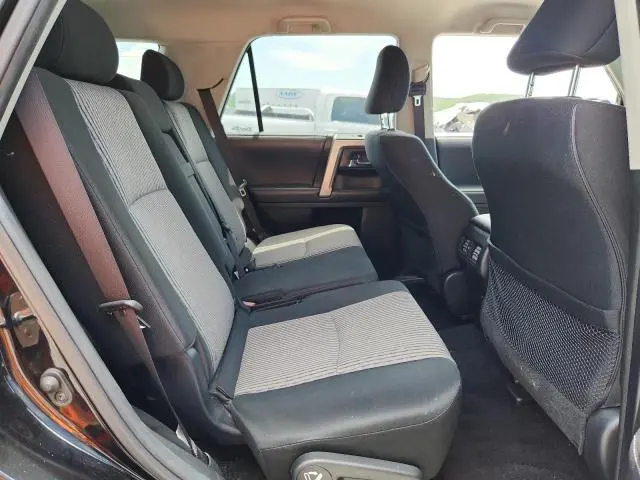 2018 TOYOTA 4RUNNER SR5  