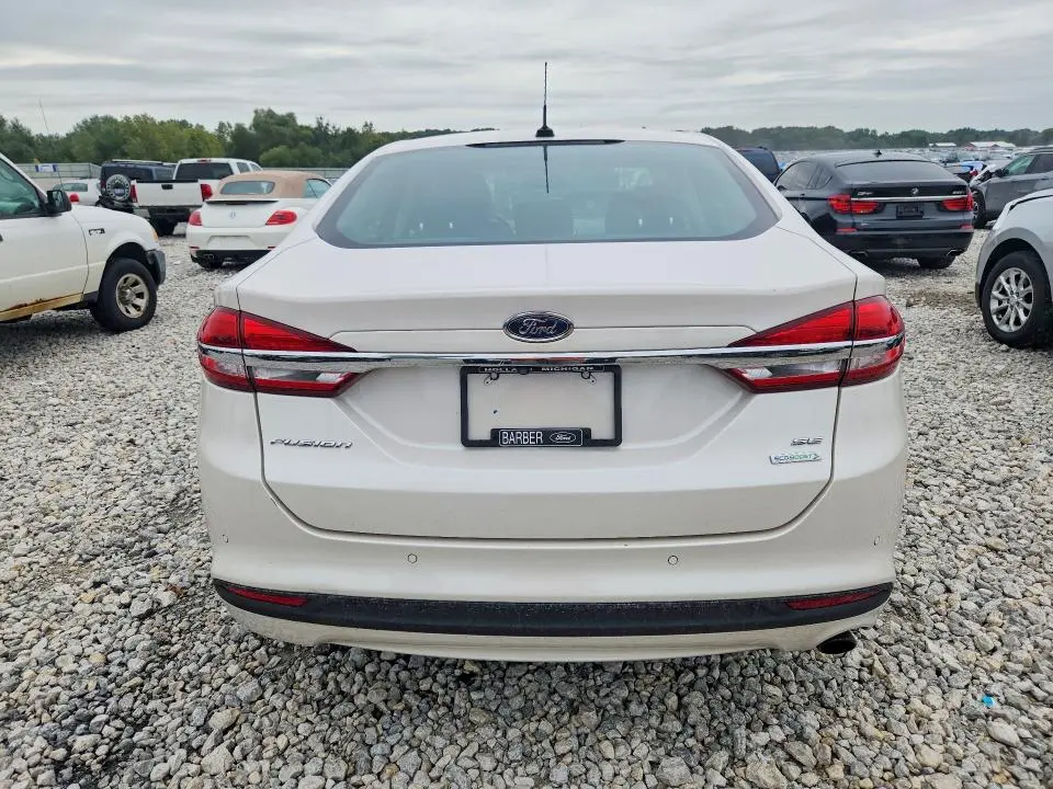 2018 FORD FUSION SE  