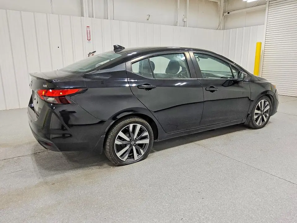 2020 NISSAN VERSA SR  