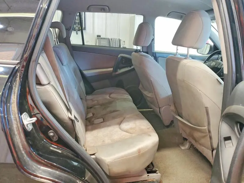 2011 TOYOTA RAV4 BASE  