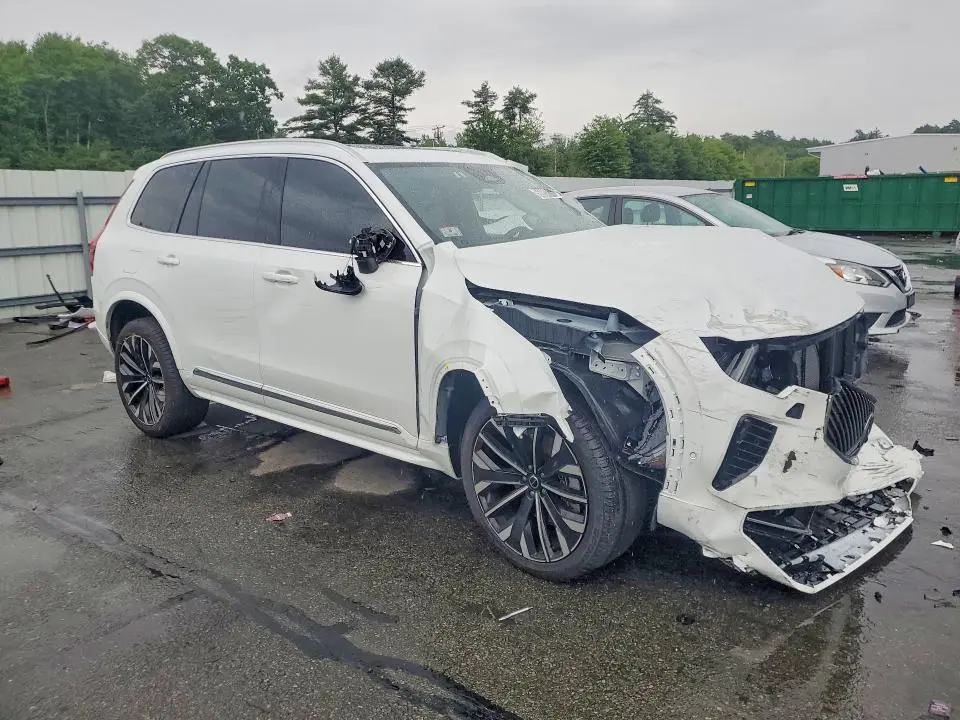 2026 VOLVO XC90 PLUS  