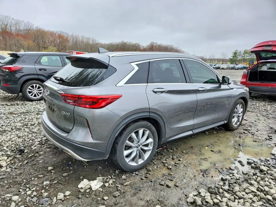2019 INFINITI QX50 LUXE  