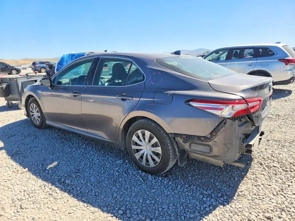 2020 TOYOTA CAMRY LE  