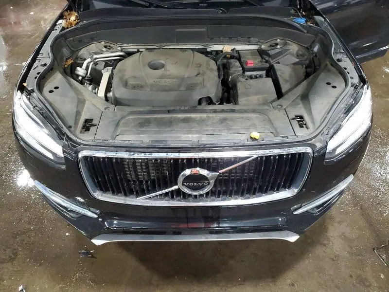 2016 VOLVO XC90 T6  