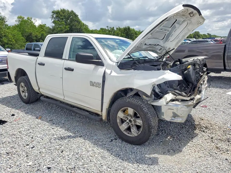 2013 RAM 1500 ST  