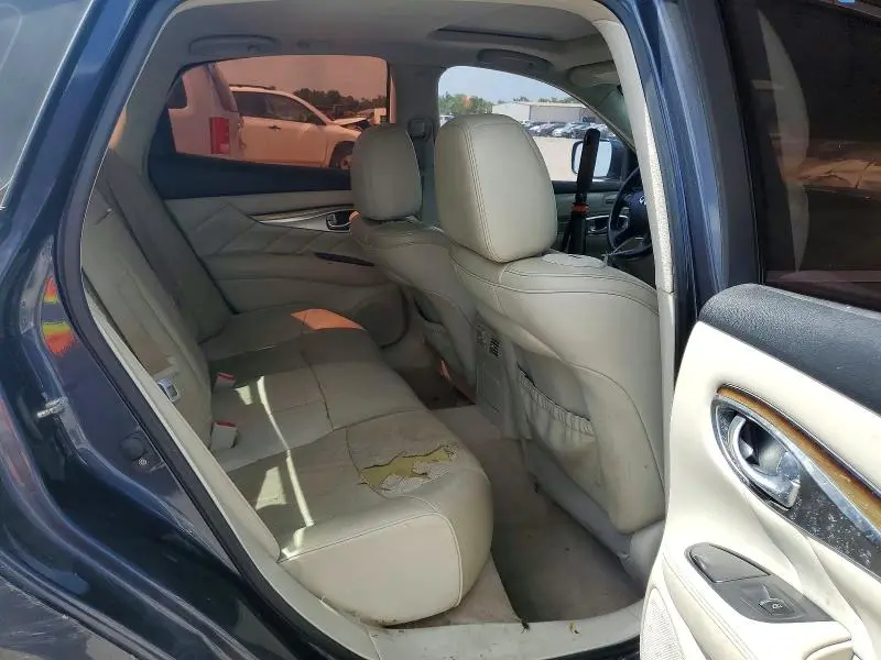 2011 INFINITI M37 BASE  