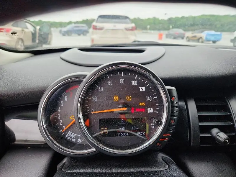 2015 MINI COOPER S  