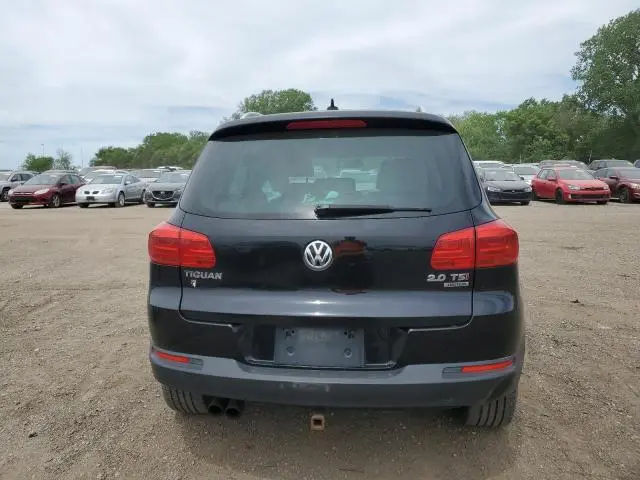2014 VOLKSWAGEN TIGUAN S  