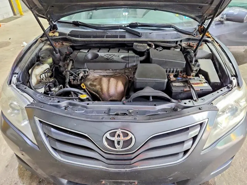 2011 TOYOTA CAMRY LE  