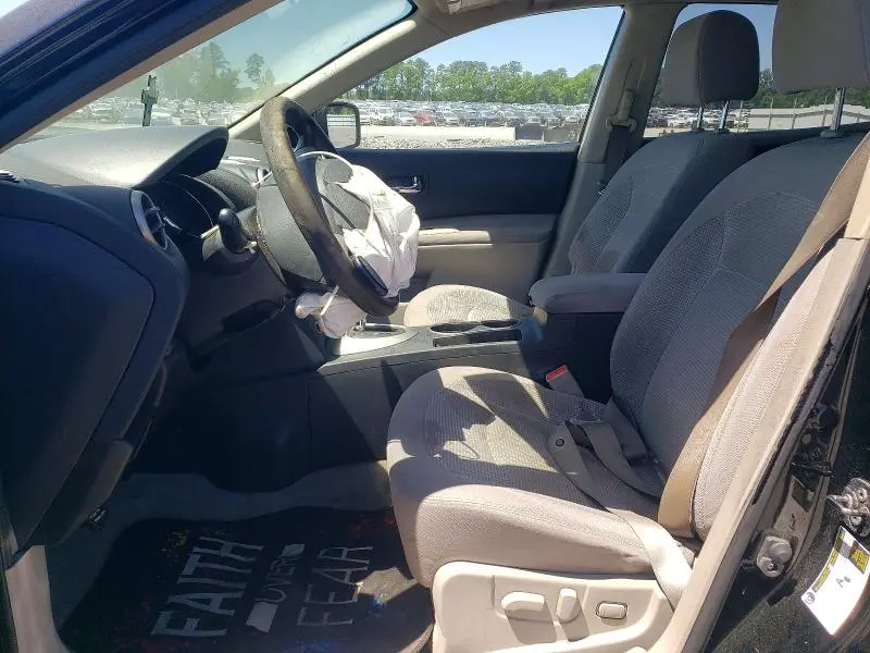2011 NISSAN ROGUE S  