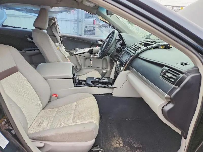 2014 TOYOTA CAMRY LE  
