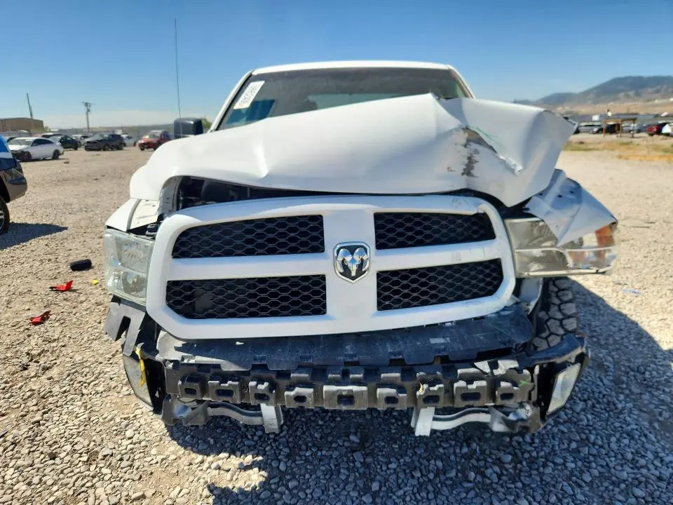 2014 RAM 1500 ST  