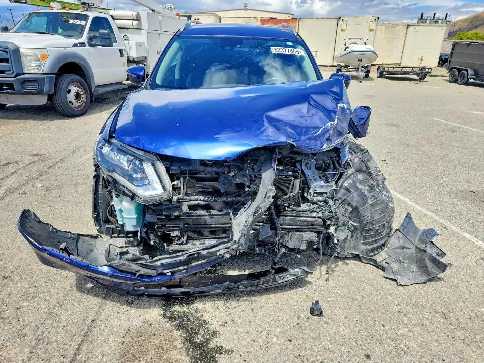 2019 NISSAN ROGUE SV  