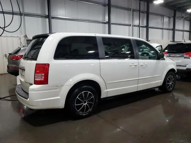 2010 CHRYSLER TOWN & COUNTRY LX  