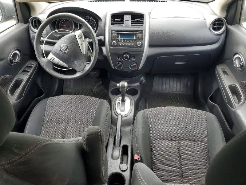 2018 NISSAN VERSA SV  