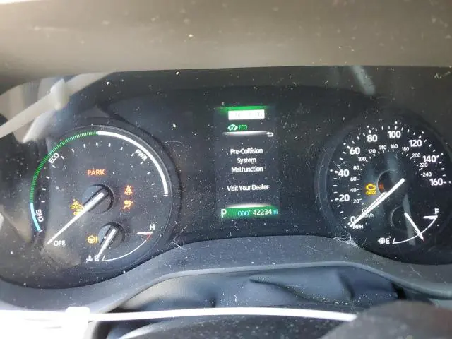 2021 TOYOTA SIENNA LE  