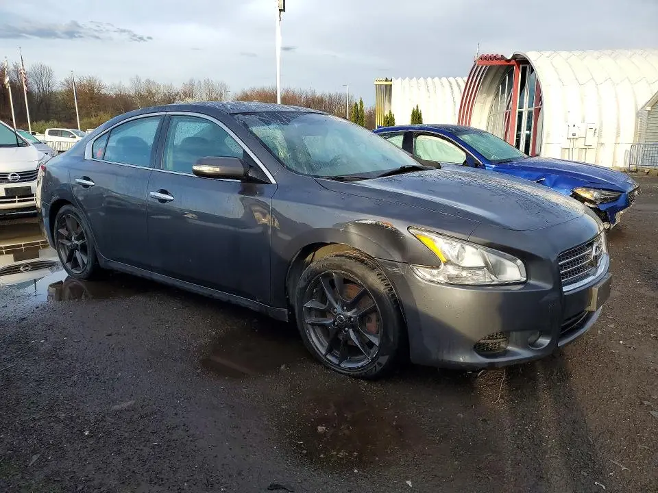 2010 NISSAN MAXIMA 3.5 S  