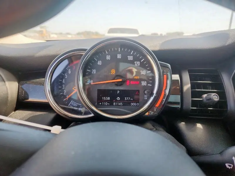 2019 MINI COOPER   
