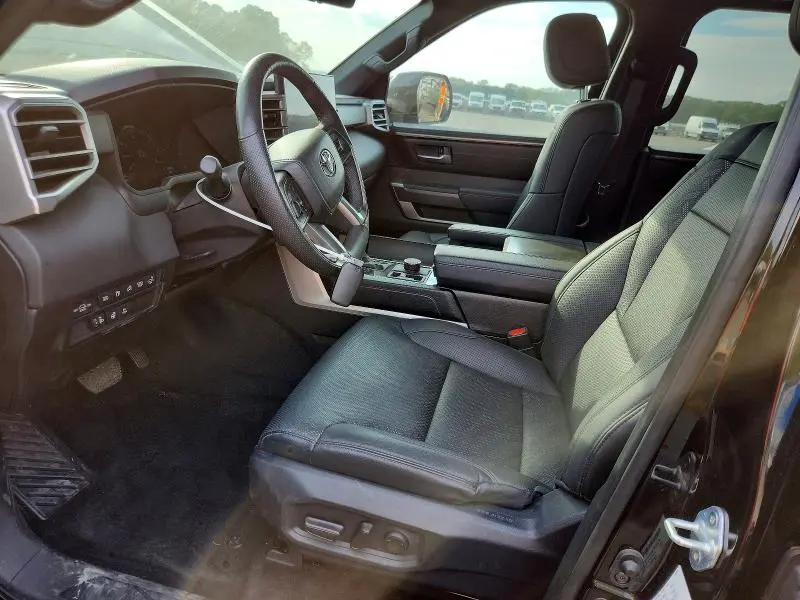 2025 TOYOTA SEQUOIA SR5  