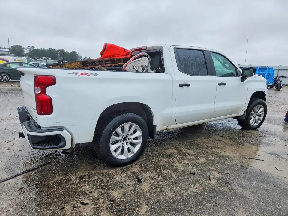 2024 CHEVROLET SILVERADO K1500 CUSTOM  