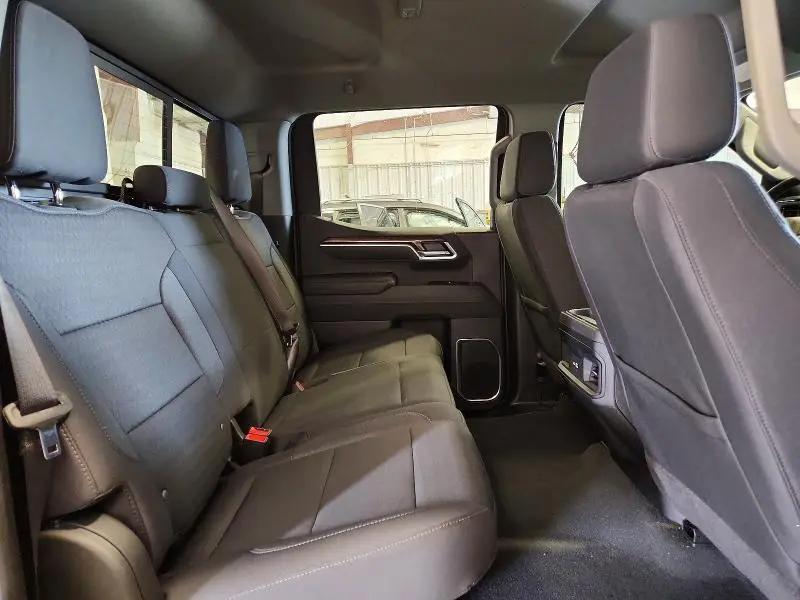 2025 CHEVROLET SILVERADO K1500 LT  