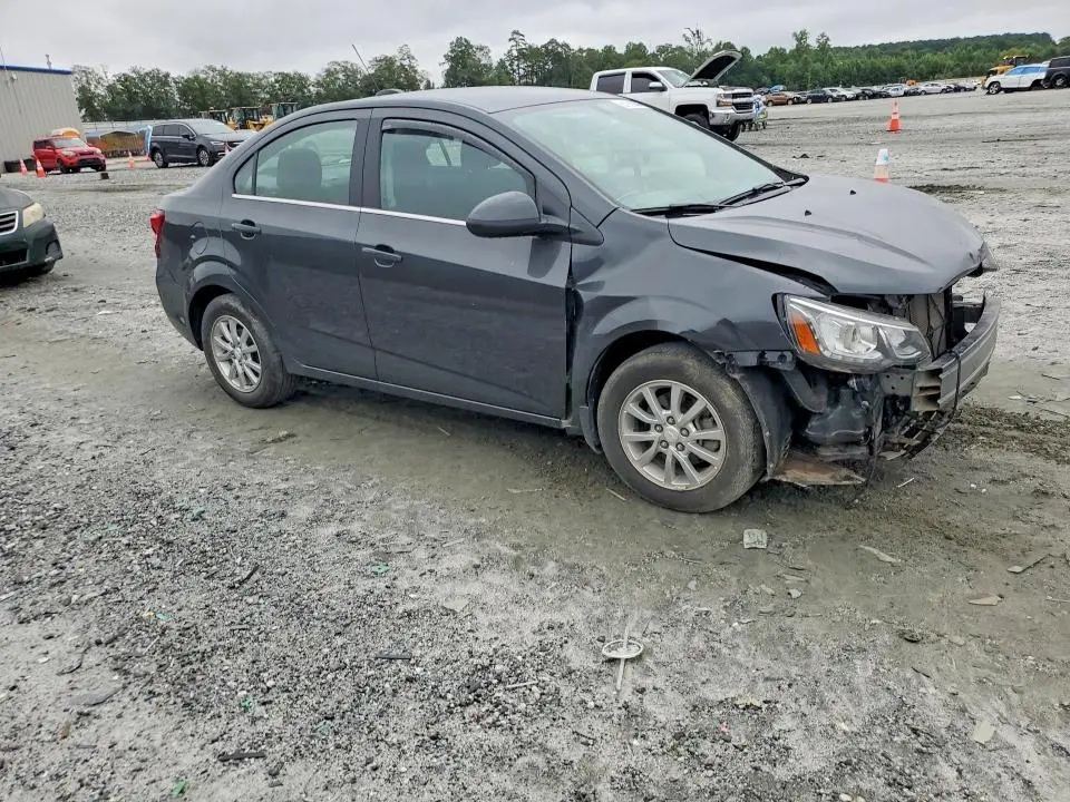 2017 CHEVROLET SONIC LT  