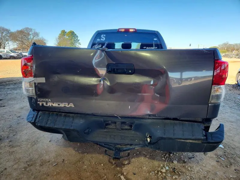 2011 TOYOTA TUNDRA DOUBLE CAB SR5  