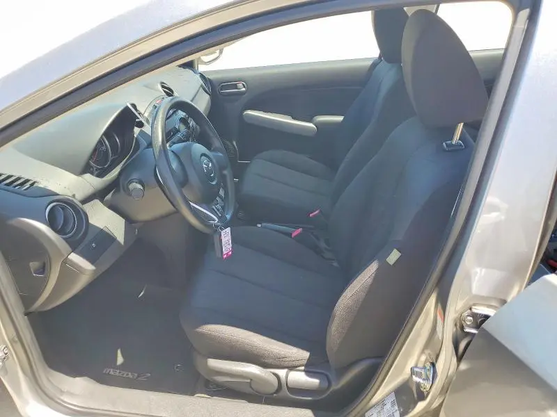 2011 MAZDA MAZDA2   