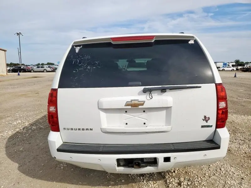 2011 CHEVROLET SUBURBAN C1500 LT  