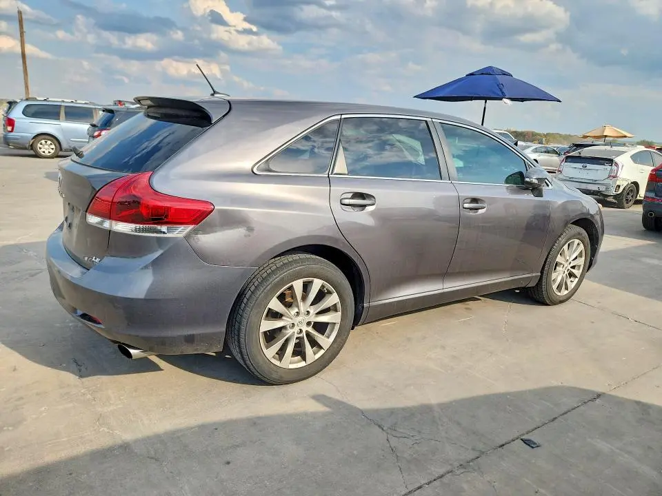 2013 TOYOTA VENZA LE  