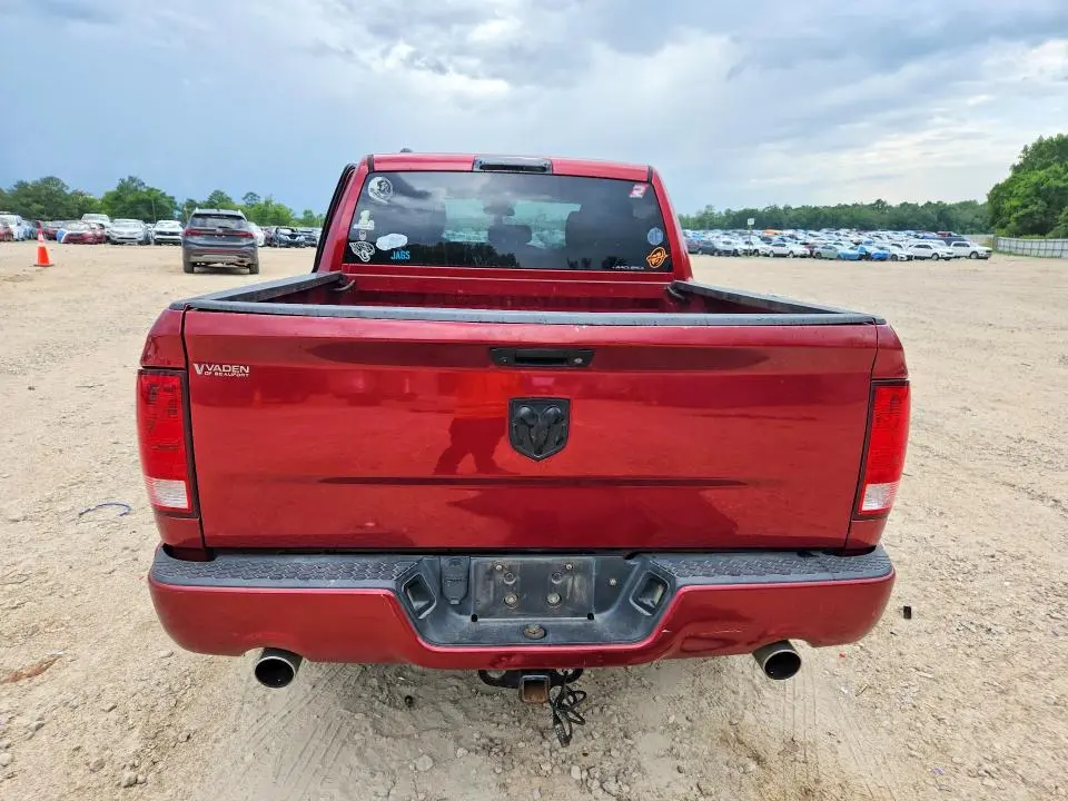 2015 RAM 1500 ST  