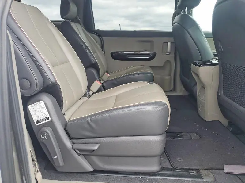 2016 KIA SEDONA EX  