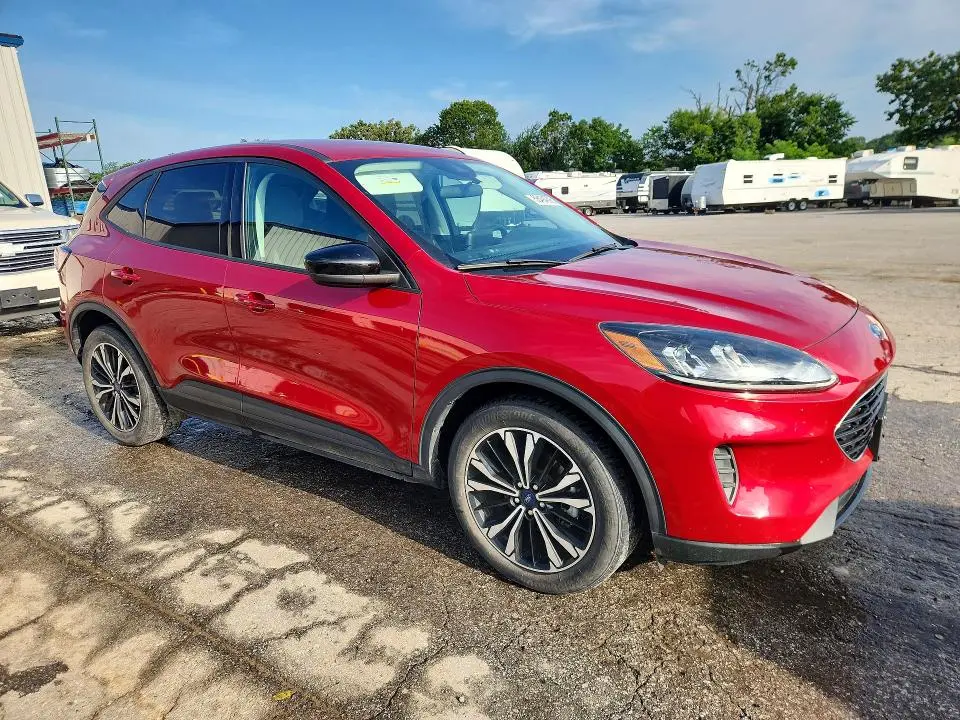 2022 FORD ESCAPE SE  