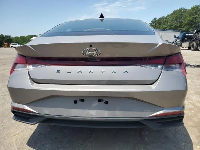 2021 HYUNDAI ELANTRA SEL  