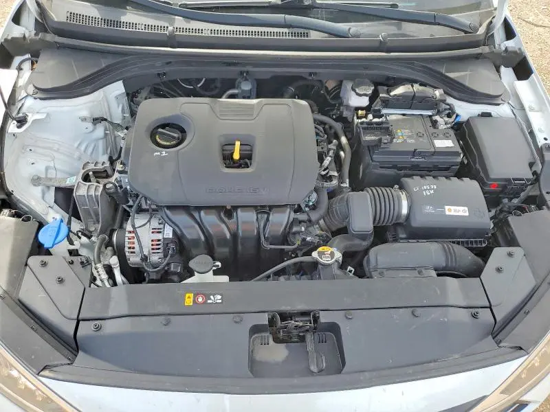 2019 HYUNDAI ELANTRA SE  