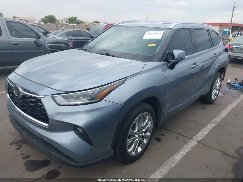 2021 TOYOTA HIGHLANDER LIMITED