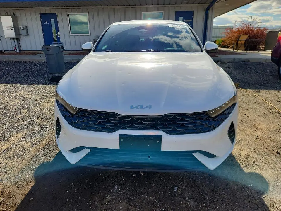 2022 KIA K5 LXS  