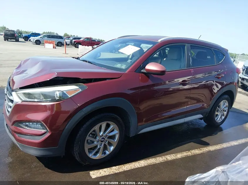 2017 HYUNDAI TUCSON SE