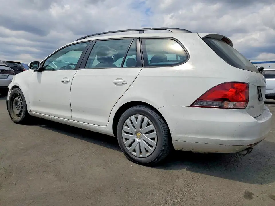 2011 VOLKSWAGEN JETTA S  
