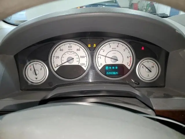 2010 CHRYSLER TOWN & COUNTRY LX  