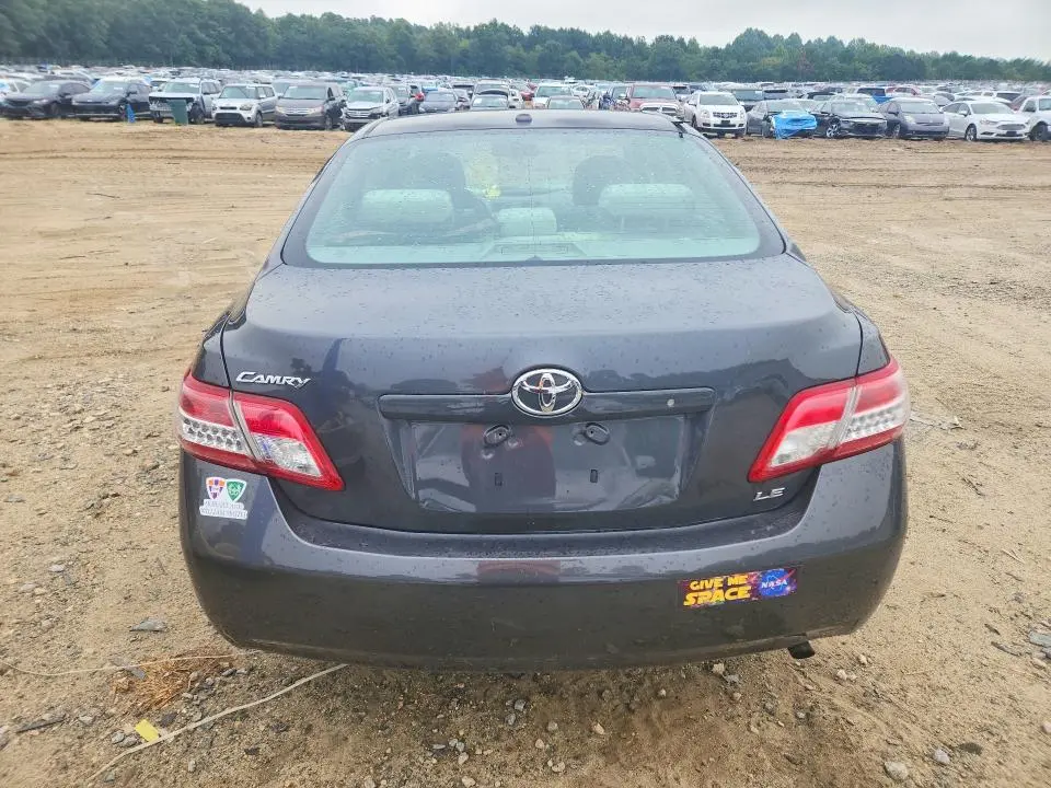 2011 TOYOTA CAMRY LE  