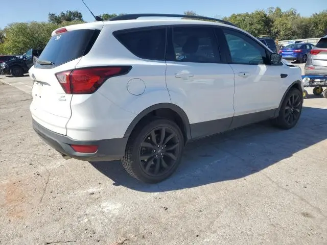 2019 FORD ESCAPE SE  