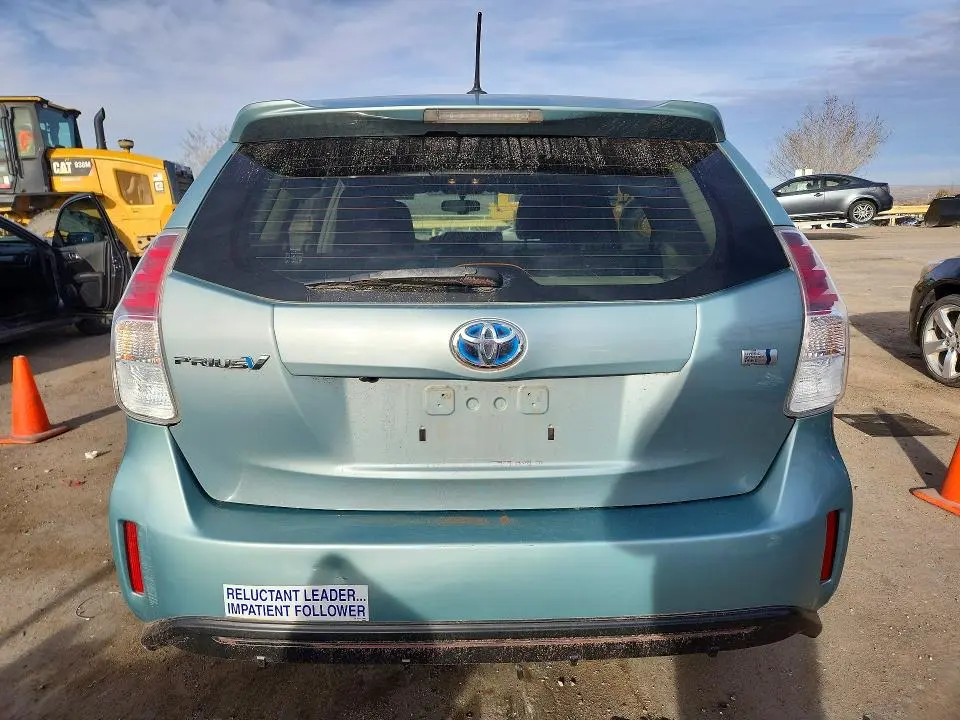 2017 TOYOTA PRIUS V   