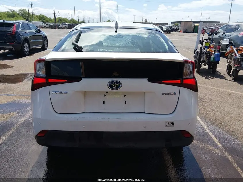 2020 TOYOTA PRIUS LE