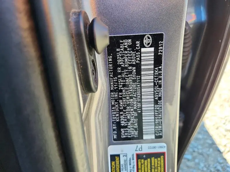 2016 TOYOTA CAMRY SE  