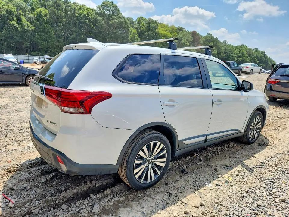 2019 MITSUBISHI OUTLANDER ES  