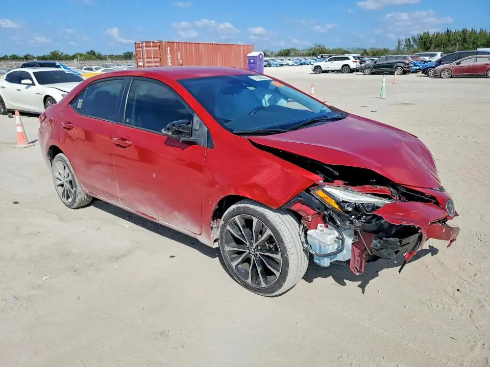 2017 TOYOTA COROLLA SE  