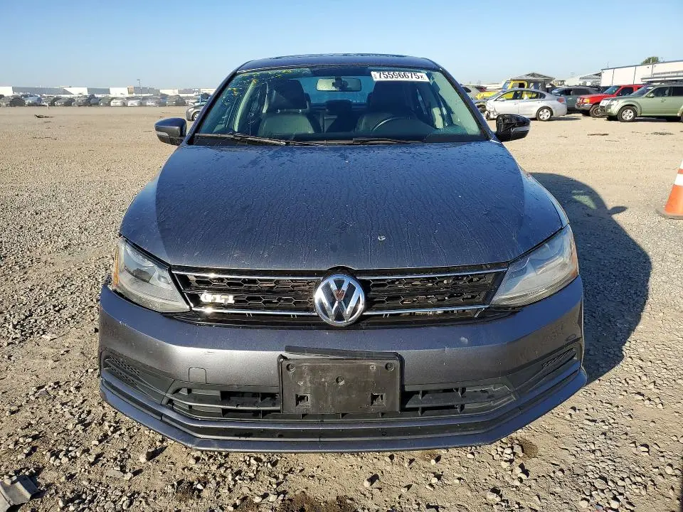 2017 VOLKSWAGEN JETTA SE  
