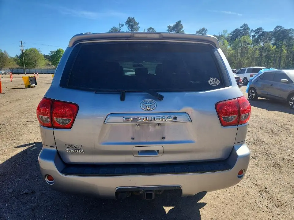 2010 TOYOTA SEQUOIA SR5  