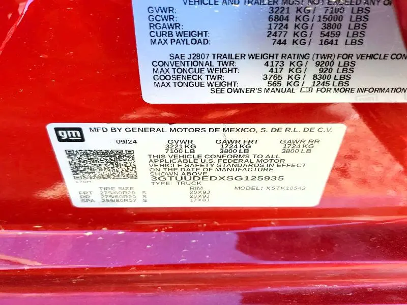 2025 GMC SIERRA K1500 SLT  